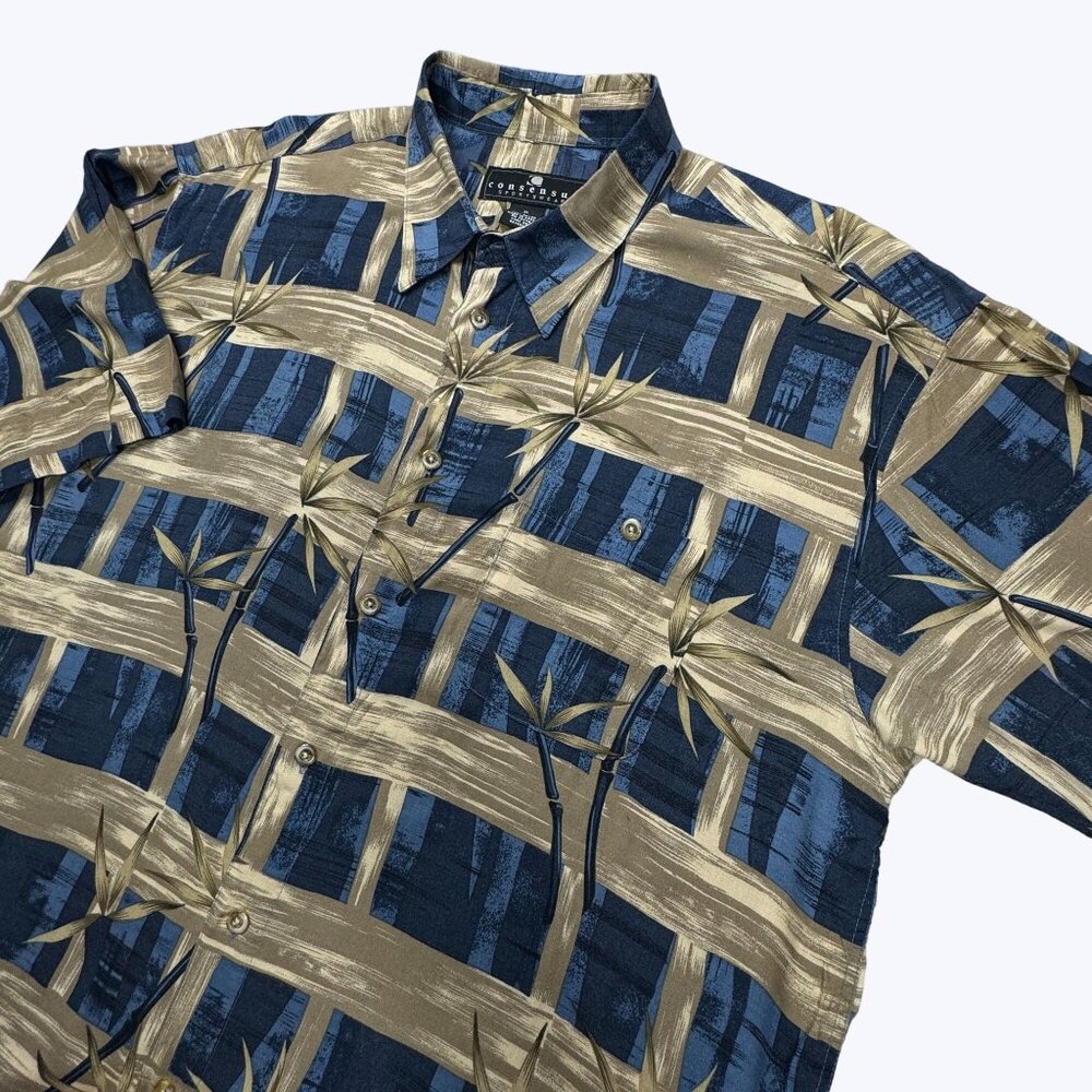 Consensus Sportswear Shirt Men's Size XL‎ Hawaiian Style Short Sleeve
